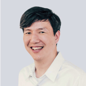Daniel headshot